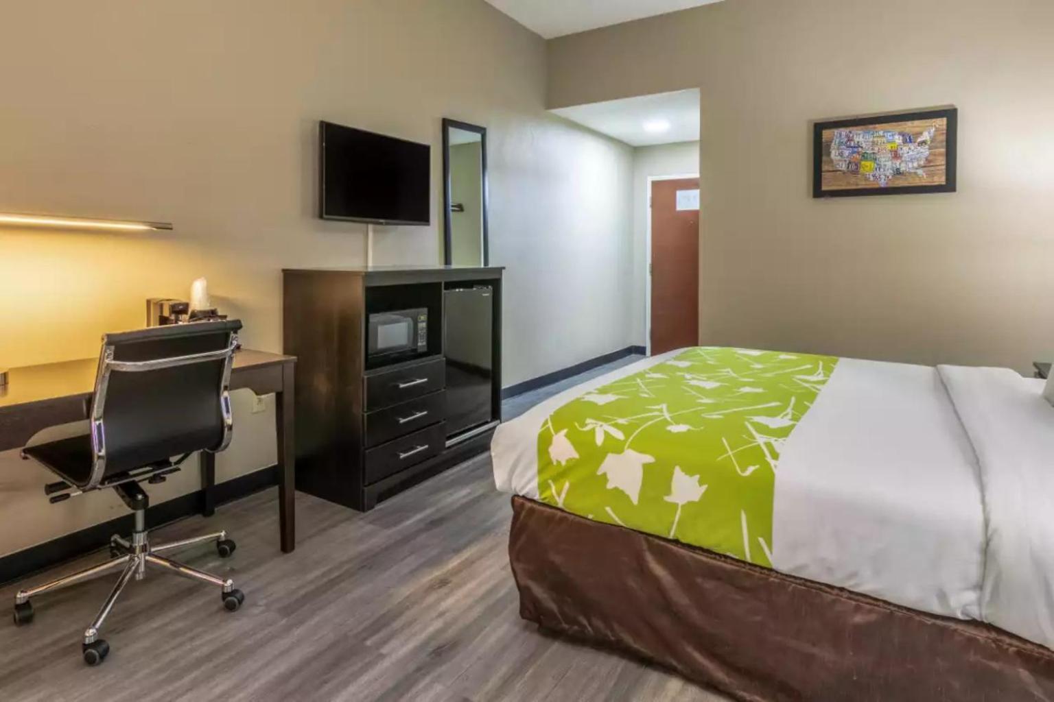 Americas Best Value Inn Opelika Exterior photo