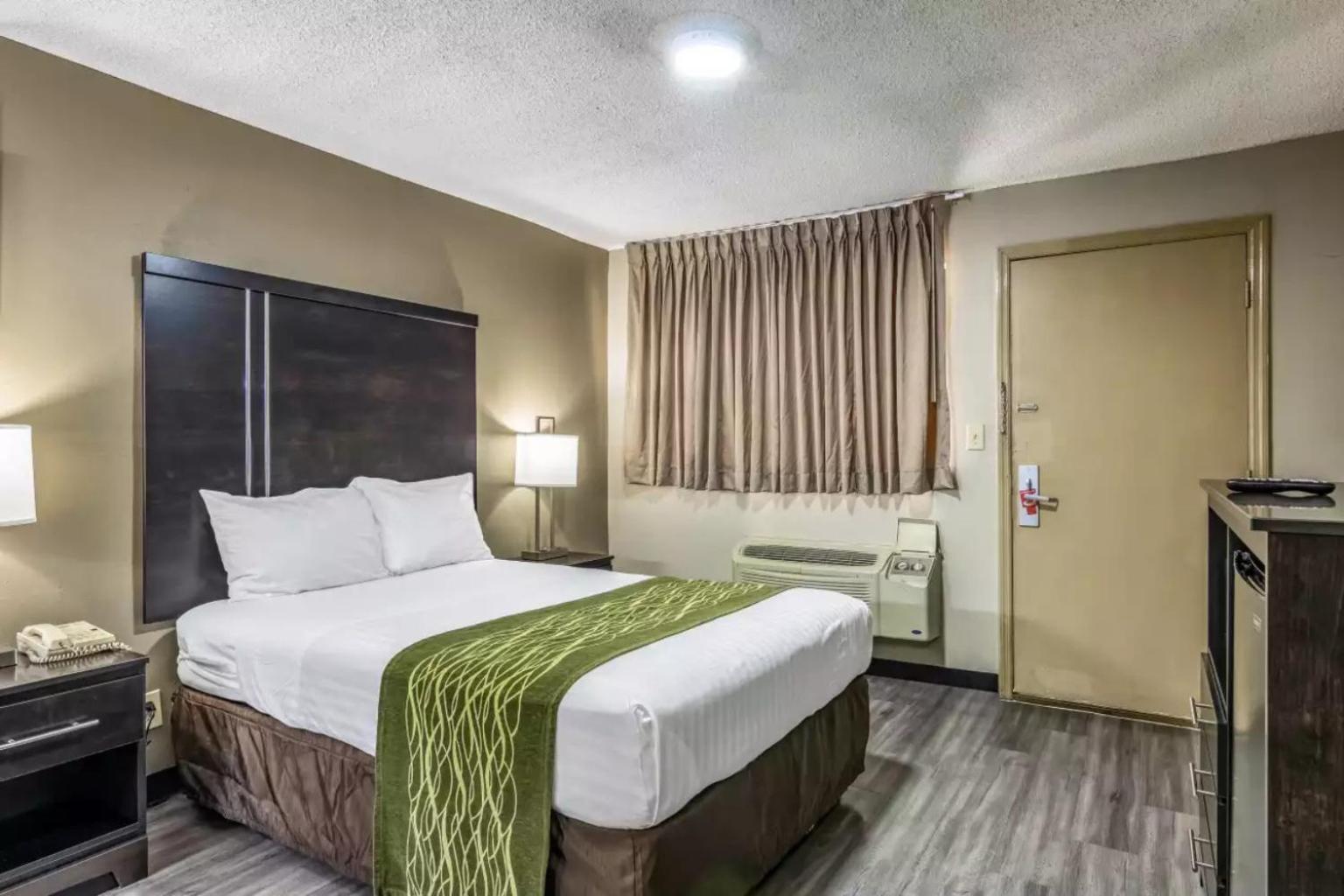 Americas Best Value Inn Opelika Exterior photo
