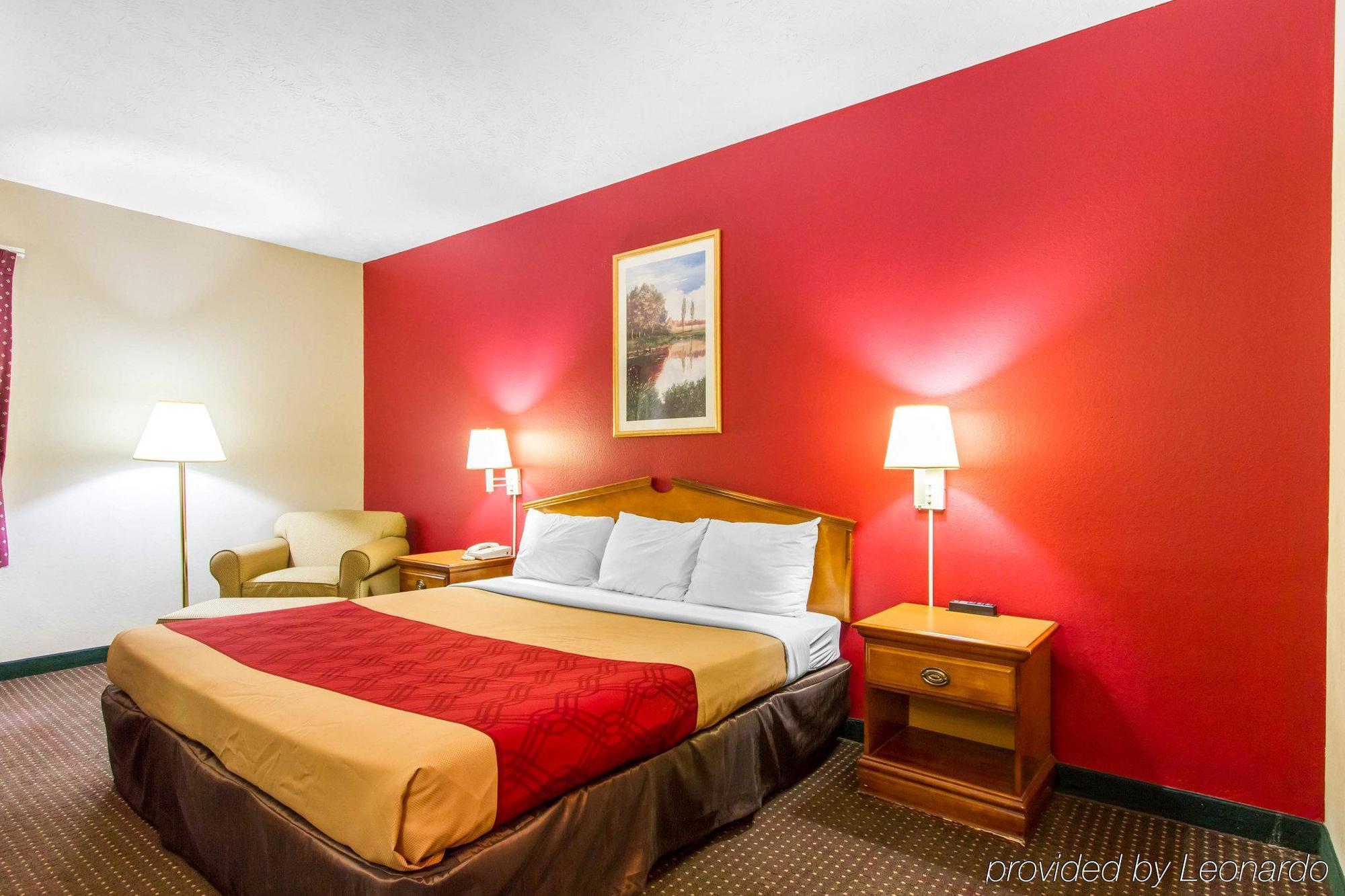 Americas Best Value Inn Opelika Exterior photo