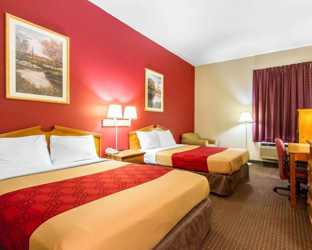 Americas Best Value Inn Opelika Room photo