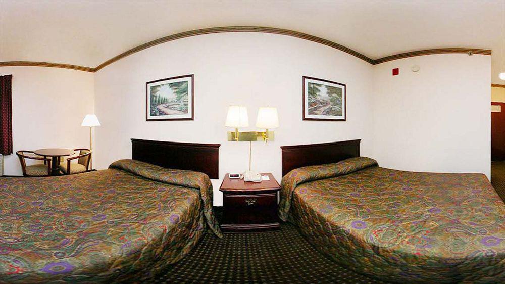 Americas Best Value Inn Opelika Exterior photo